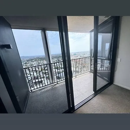 Apartment Rooftop Infinite Pool Cozy Upper Level Unit Cbd Brisbane