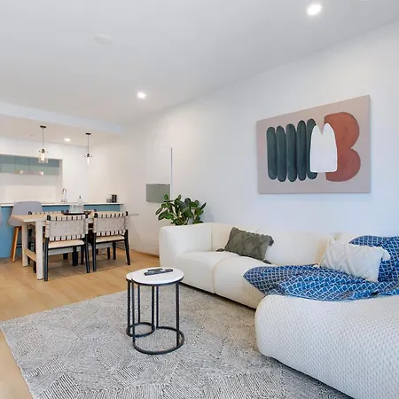 Riverstone Perch - Urban Comfort Near River Brisbane