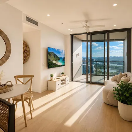 Golden Hour Haven River Views & Car Park * Brisbane