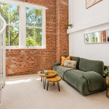 Woolstore Teneriffe Apartment *