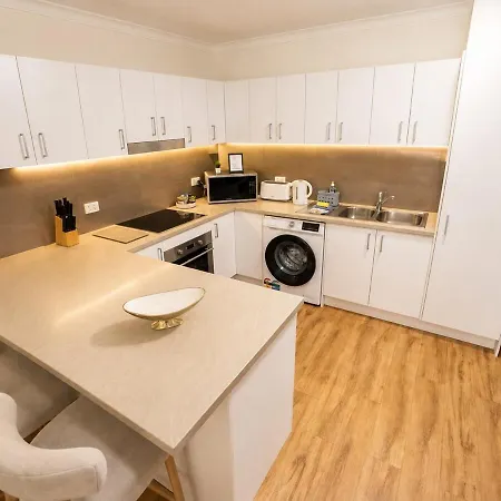 Apartment Between South Bank, & West End *