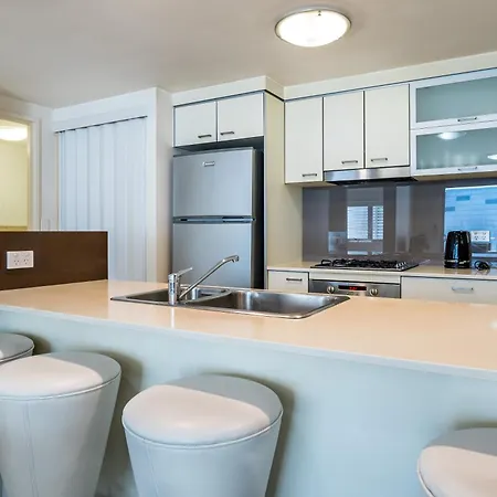Prime Location River Glimpse 2br Walk To Cbd With Parking * Brisbane