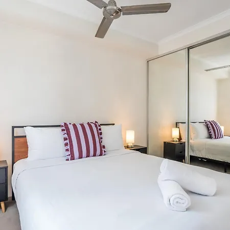 Apartment Prime Location River Glimpse 2br Walk To Cbd With Parking