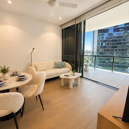 The Riverglass Retreat Skyline Escape Apartment Brisbane