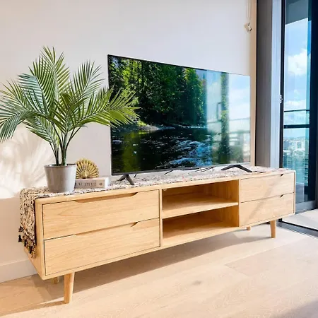 Skyline Poetry - 1br Premium In Qwr Apartment Brisbane