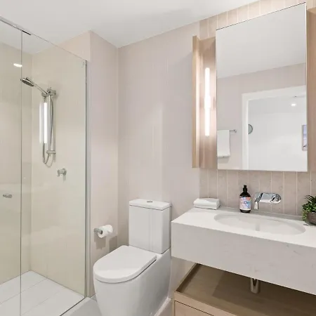 Apartment Luxe Qw Prestige Skyline Collection By Private Host