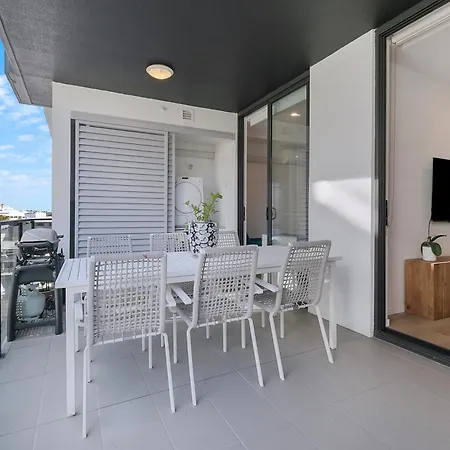 Riverstone Perch - Urban Comfort Near River *