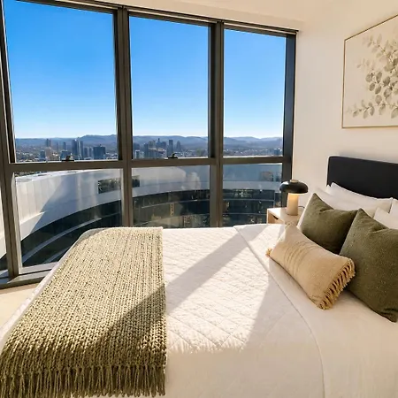 Apartment Golden Hour Haven River Views & Car Park
