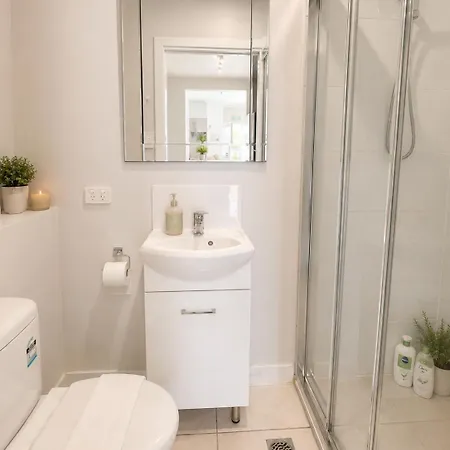 The Ivory Palm Boutique Escape *