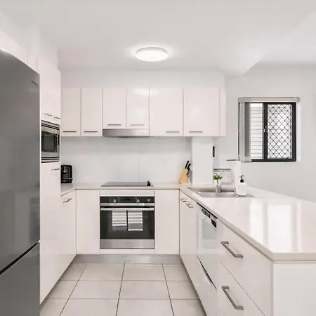 Cordelia Apartment *