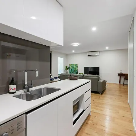 Apartment Spacious Nest Convenient Everywhere Free Parking *