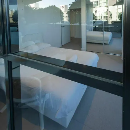 Modern 2bdr Milton Near Suncorp Stadium Brisbane