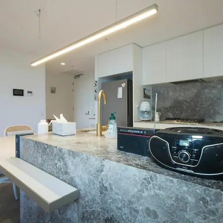 Modern 2bdr Milton Near Suncorp Stadium Apartment *