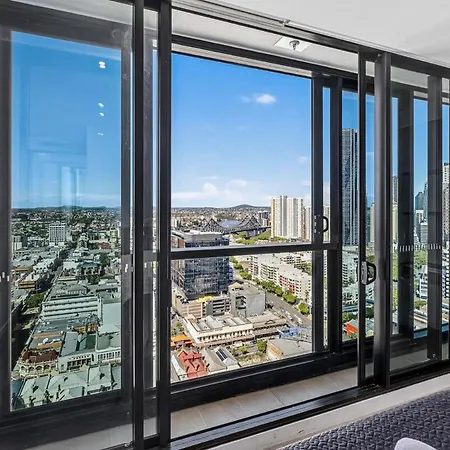 Apartment Luxe 3br Penthouse With Story Bridge And River Views