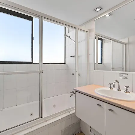 North Quay Apartment *