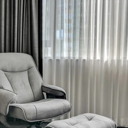 Bright Modern Cbd Parking Pool & Gym * Brisbane