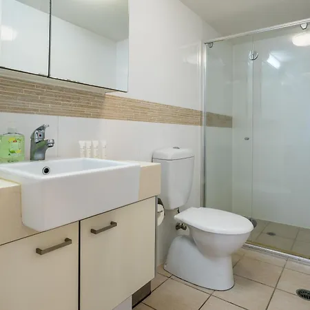Prime Location River Glimpse 2br Walk To Cbd With Parking * Brisbane