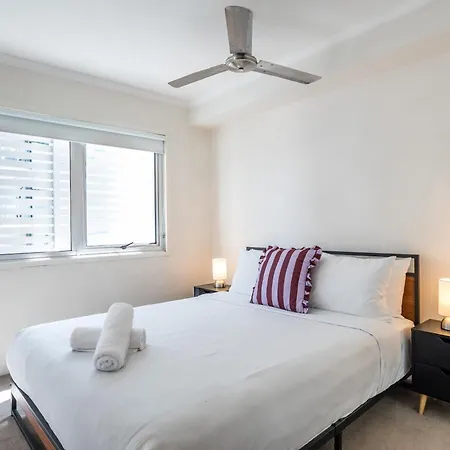 Apartment Prime Location River Glimpse 2br Walk To Cbd With Parking *