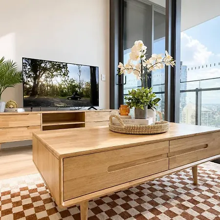 Skyline Poetry - 1br Premium In Qwr *