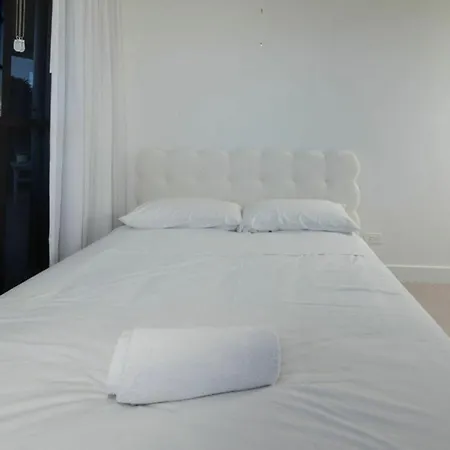 Modern 2bdr Milton Near Suncorp Stadium Brisbane