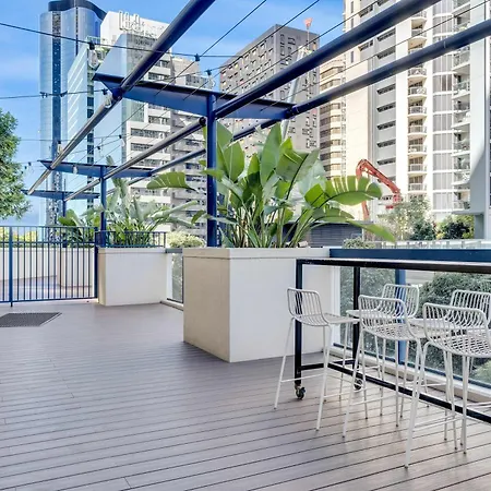 Apartment Bright Modern Cbd Parking Pool & Gym
