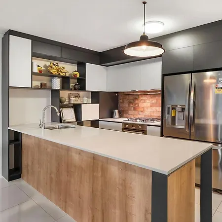 Apartment Spacious And Stylish 3br In West End *