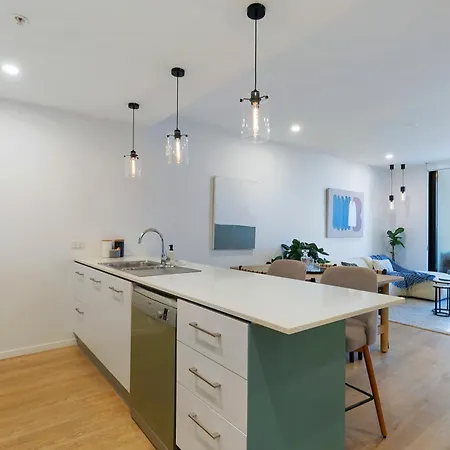 Riverstone Perch - Urban Comfort Near River Apartment