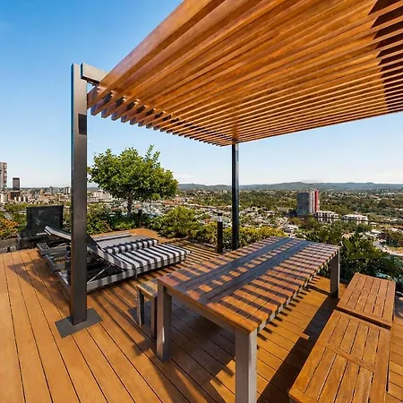 2br Sky - Pool - Gym - Sleeps 6 - Baby Apartment
