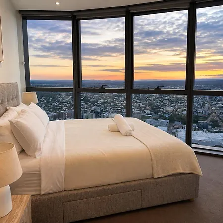 63 Floors Up & A Million-dollar View W/ Carpark - Apartment *