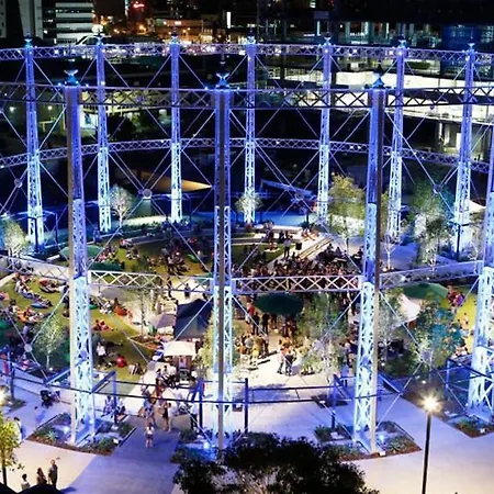 Urban Oasis Premier Lifestyle Escape Free Parking Brisbane