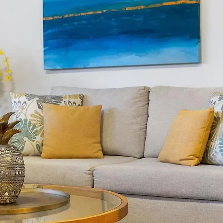 Spacious And Stylish 3br In West End Brisbane