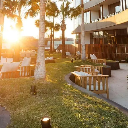 Apartment Rooftop Infinity Pool Heated Pool, Gym, Free Parking & Brisbane