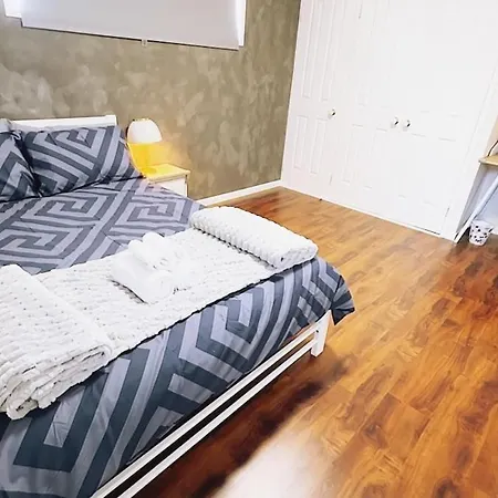 Sunny 3br Family House With Pool Sunnybank Brisbane