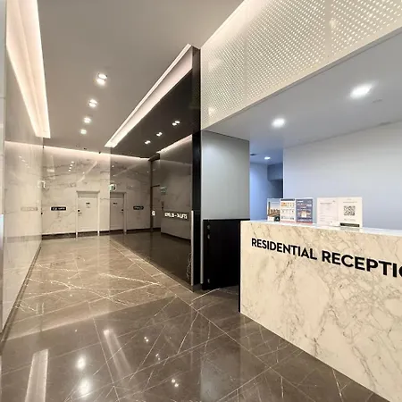 Luxe Free Parking Pool & Gym Brisbane