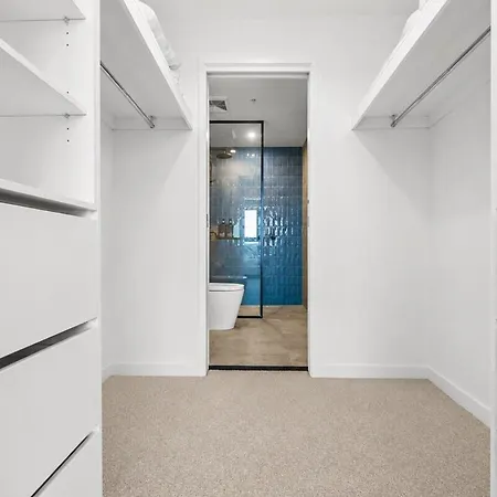 2br Sky - Pool - Gym - Sleeps 6 - Baby Apartment *