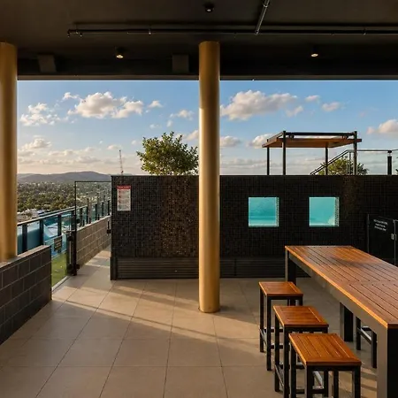 2br Sky - Pool - Gym - Sleeps 6 - Baby Apartment