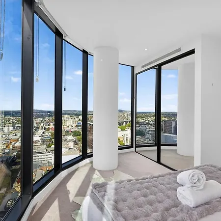 Luxe 3br Penthouse With Story Bridge And River Views Brisbane
