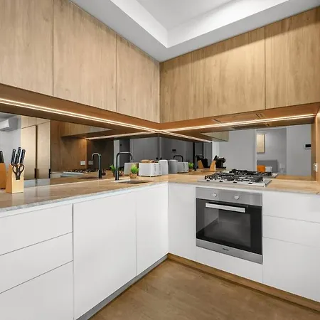 2br Sky - Pool - Gym - Sleeps 6 - Baby Brisbane