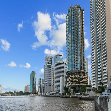 Skyline Apartment