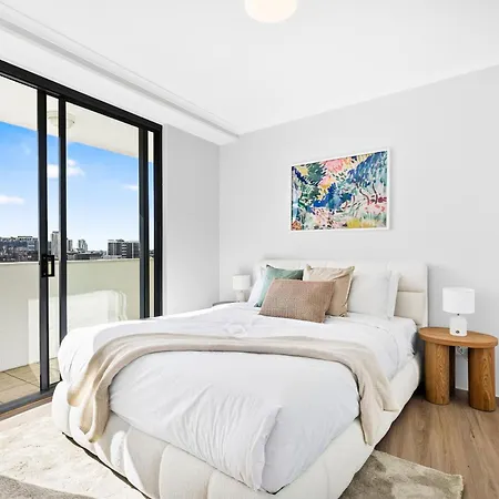 Apartment Wake To The River 3 Bedroom Riverside With Pool Gym And Parking *