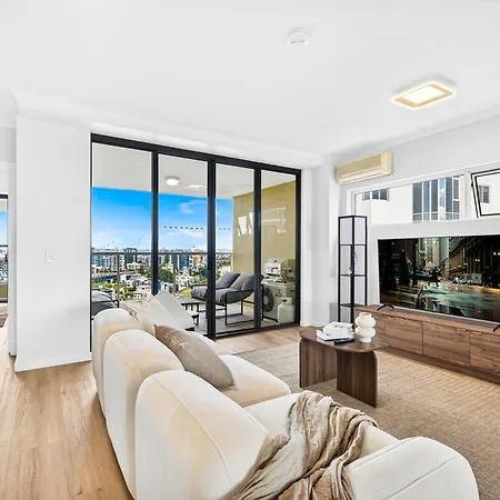 Wake To The River 3 Bedroom Riverside With Pool Gym And Parking * Brisbane