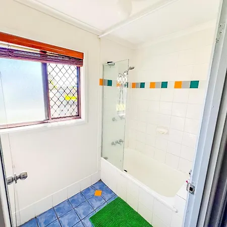 Islington Youth House * Brisbane