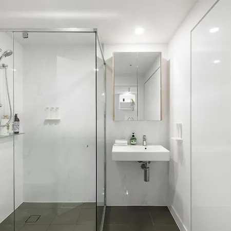 Convenient To Urban Living By Private Host Apartment *