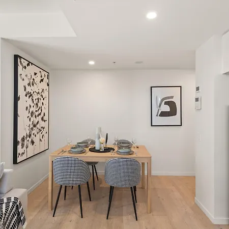 Convenient To Urban Living By Private Host Apartment Brisbane