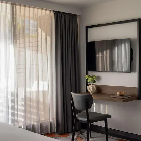 Mercure Spring Hill 4* Brisbane