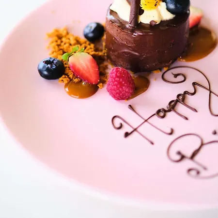 Mercure Spring Hill Hotel 4*