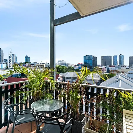 Brunswick Aparthotel 4*