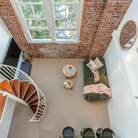 Mactaggarts Place 4*