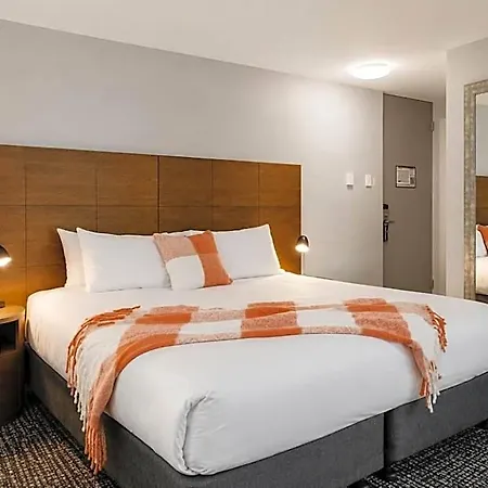 Aparthotel Punthill Spring Hill