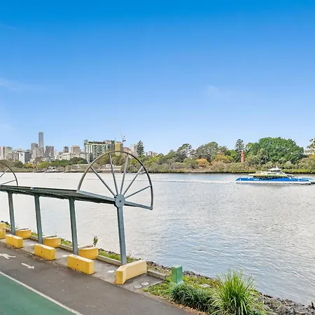 Chasely 4* Brisbane